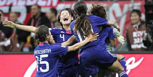 Japan celebrates after beating the USA on penalties for the Women World Cup