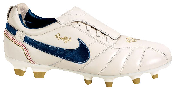 nike tiempo 10r ronaldinho